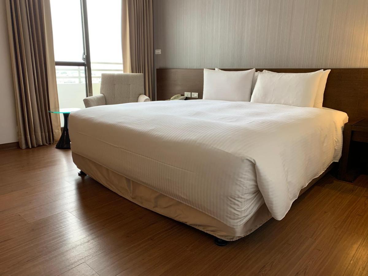 Ramada Encore By Wyndham Hualien Exterior photo