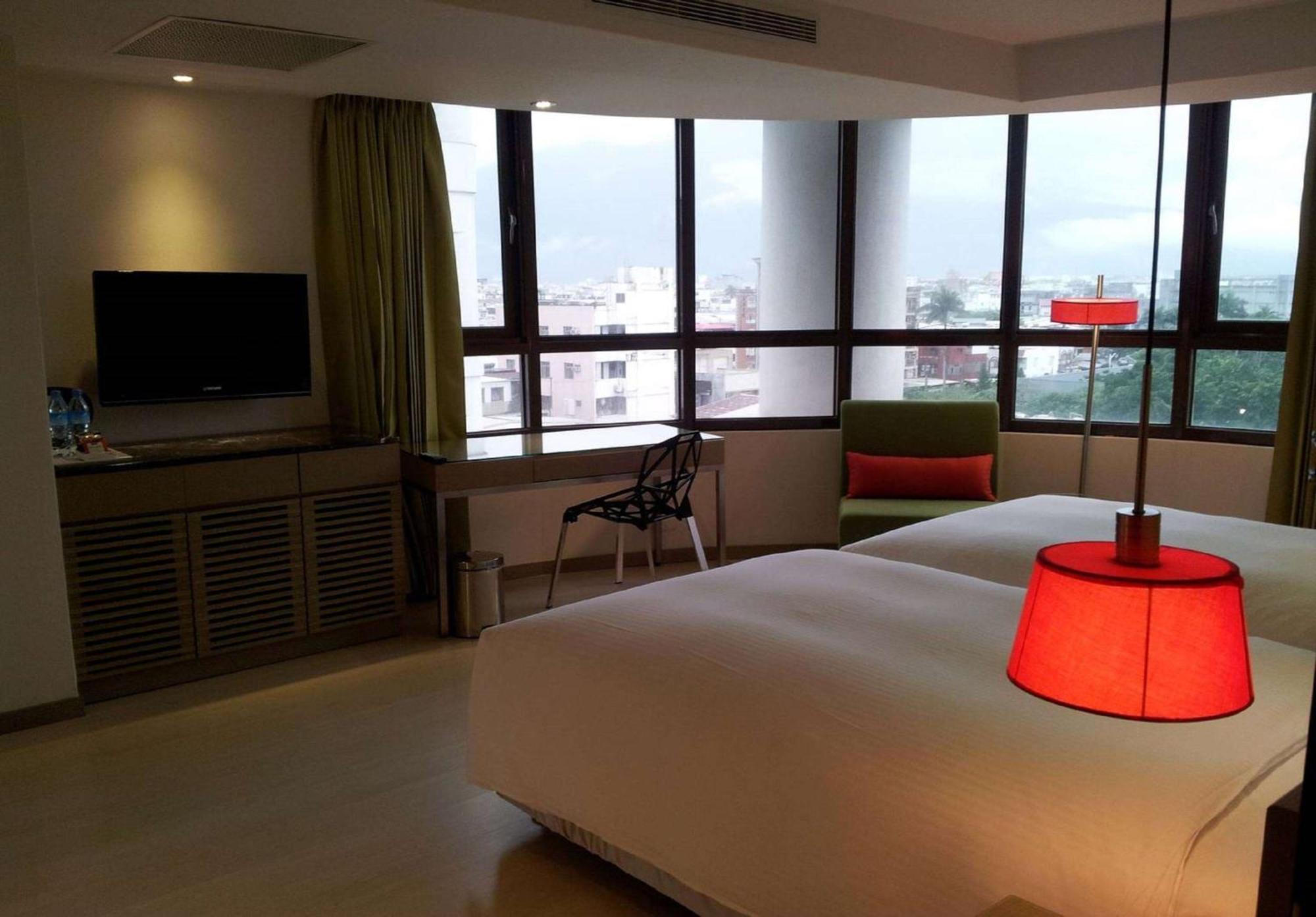 Ramada Encore By Wyndham Hualien Exterior photo