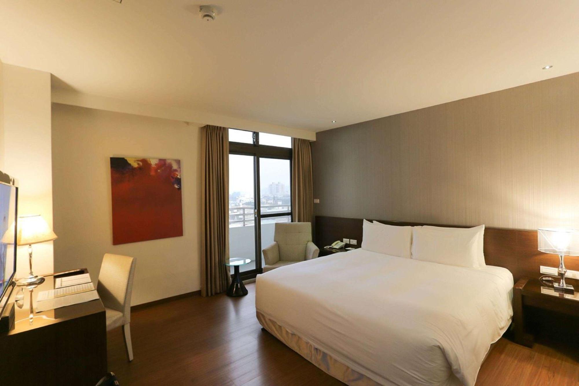 Ramada Encore By Wyndham Hualien Exterior photo